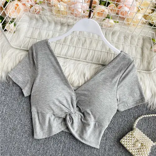 T-shirt gothique court à manches longues pour femmes