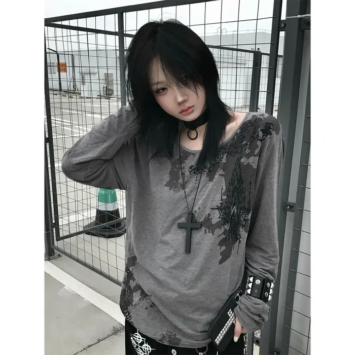 Genayooa gothique imprimé T-shirt femmes à manches longues décontracté Y2k Vintage Grunge hauts T-sh
