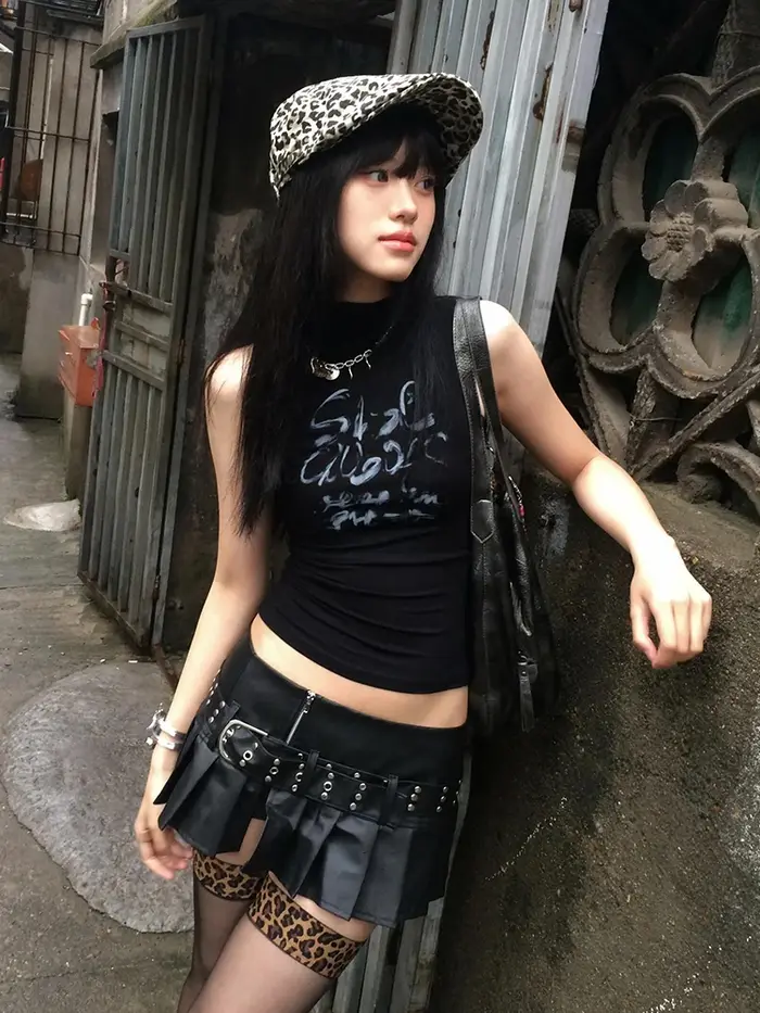 Tonngirls Y2k Vintage débardeurs femmes sans manches imprimé graphique hauts Streetwear années 2000 japonais noir Grunge