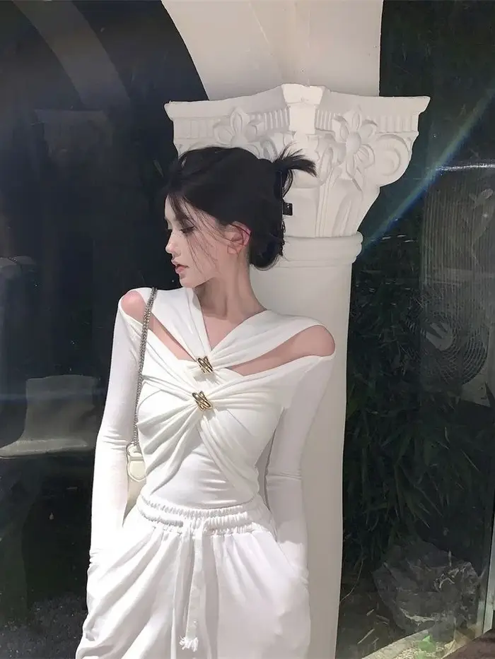 T-shirt blanc à manches longues pour femmes