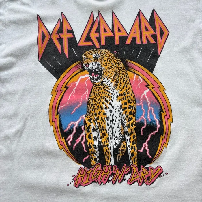 T-shirt à manches courtes de style rétro rock Def Leppard