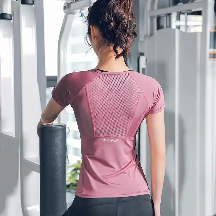 T-shirt de yoga pour femmes, vêtements de sport, haut de fitness, vêtements de course, grande taille