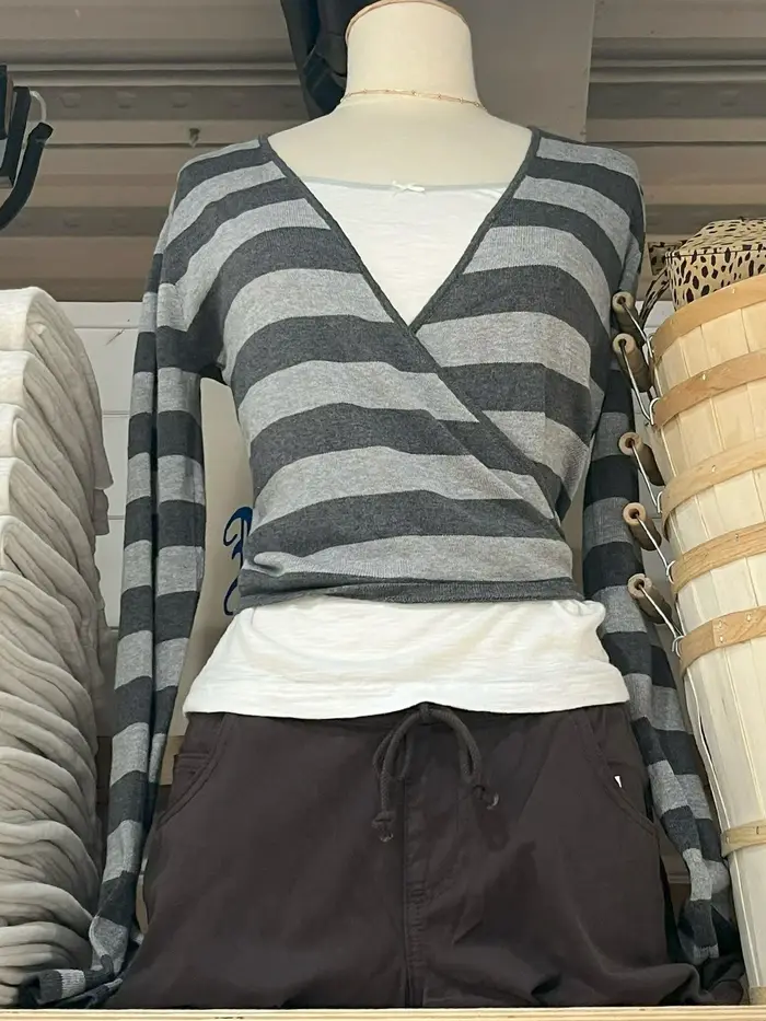 T-shirt à manches longues tricoté à lacets pour femme