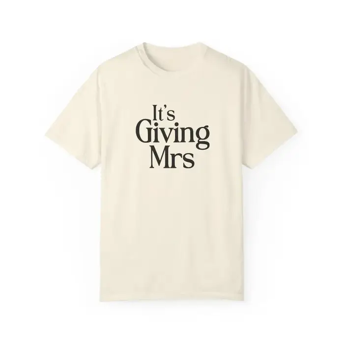Its Giving Mrs TShirt T-shirt pour future mariée