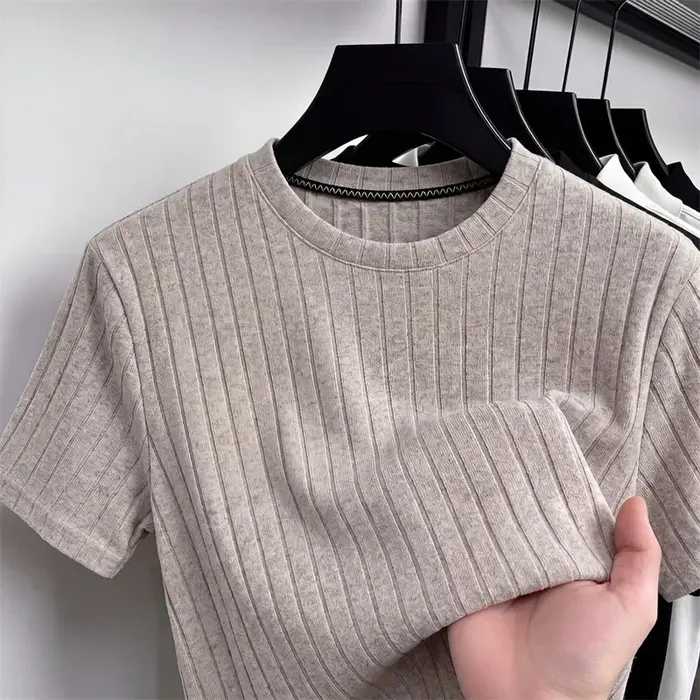 T-shirt à manches courtes en tricot côtelé pour hommes
