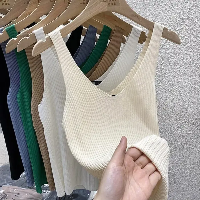 Débardeur en soie glacée couleur unie