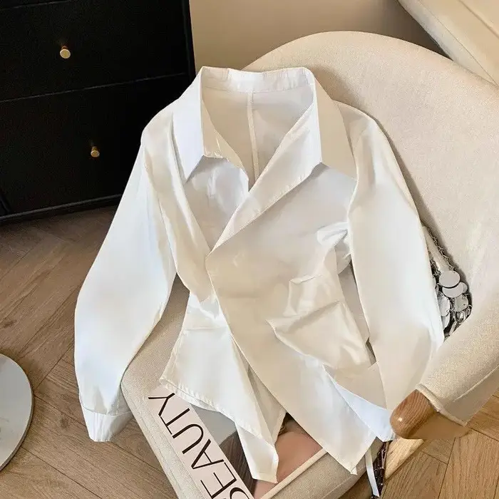 Chemisier Polo Femme Manches Longues 2026 – Tunique Blanche Élégante et Basique – Haut de Créateur Irrégulier Tendance pour le Travail