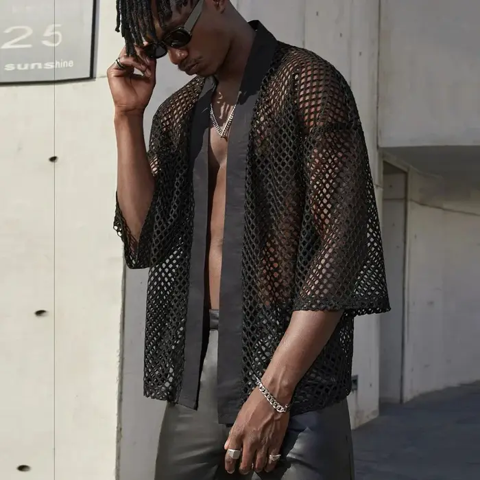 Hommes hauts en maille évider T-shirt masculin Cardigan châle Streetwear