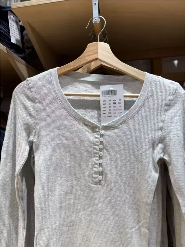 Gris gaufre 7 boutons à manches longues T-shirts femmes automne coton