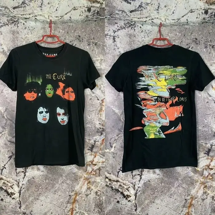 T-shirt graphique rétro The Cure