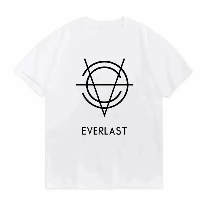 T-shirt classique avec logo de la célèbre marque de sports de boxe et de combat