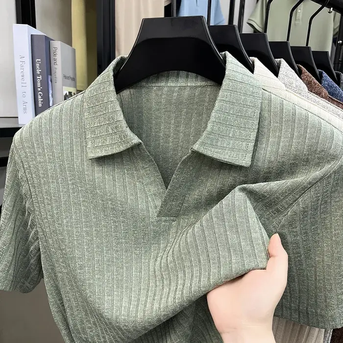 Polo en tricot à col en V pour homme