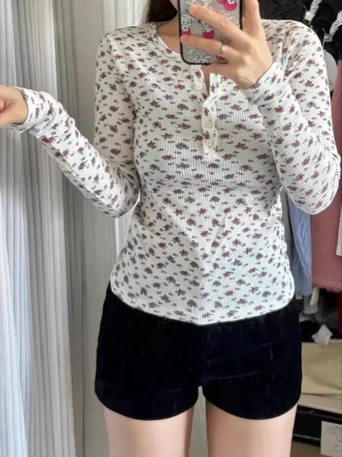 T-shirt en coton gaufré à imprimé floral pour femme