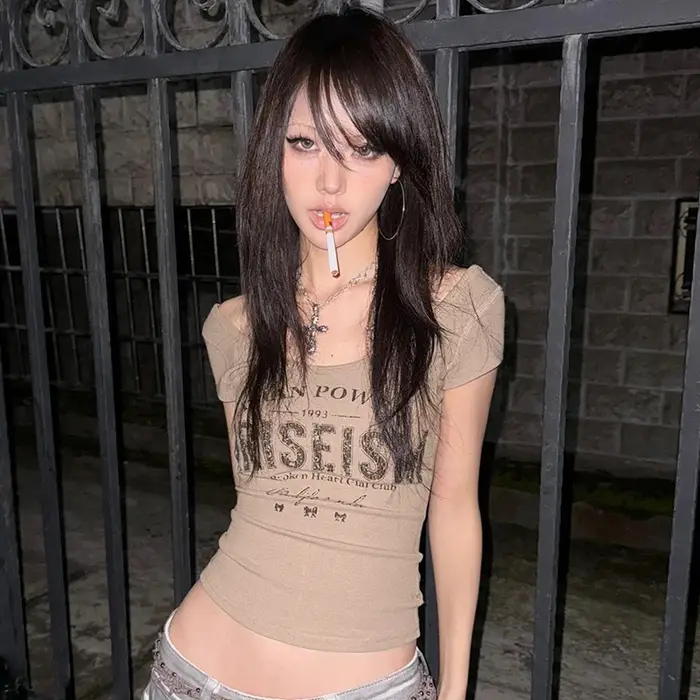Karrcat Trashy 2000s lettre impression T-shirt Grunge esthétique à manches courtes haut court japonais Y2k côtelé