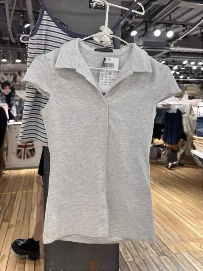 Boutons blancs T-shirts à manches courtes femmes été coton doux col rabattu Style Preppy hauts Blouse