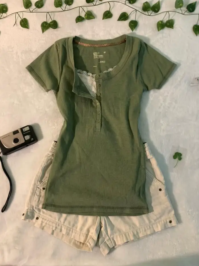 T-shirt vert olive punk pour femme, vêtements vintage, streetwear gothique, tendance, slim, crop top