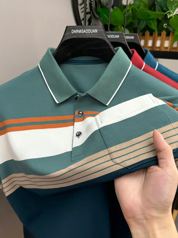 Polo pour homme pour les sports et loisirs d'été, manches courtes, avec rayures teintes en fil et poche intégrée