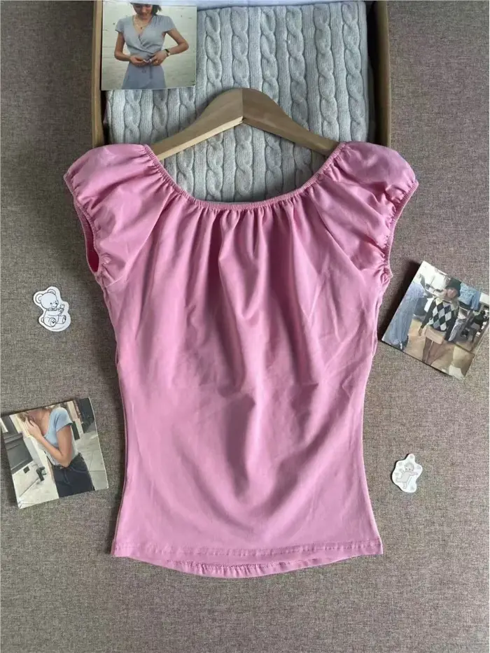 T-shirt rose en maille plissée à manches courtes pour femme
