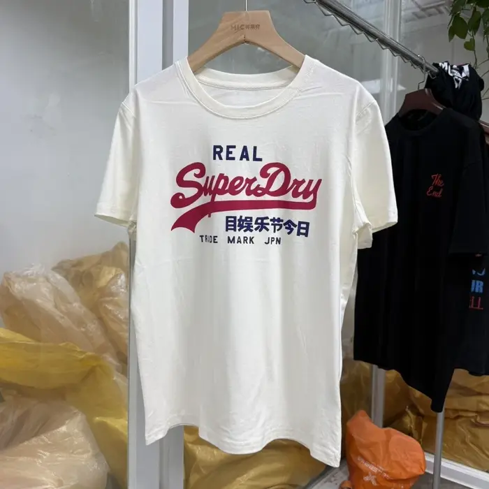 Superdry Real Vintage Logo T-shirt blanc cassé en coton à col rond et manches courtes pour homme