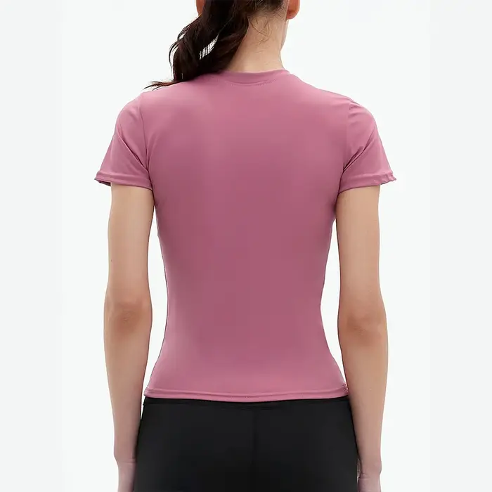 Haut de sport moulant et ajusté pour femme