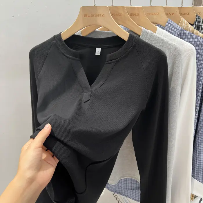 T-shirt basique ajusté à col en V et manches longues pour femme, style coréen, polyvalent, simple, c
