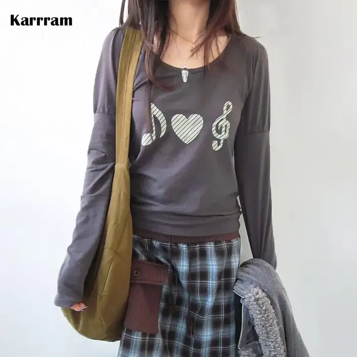 T-shirt Karrram japonais Y2k à imprimé cœur