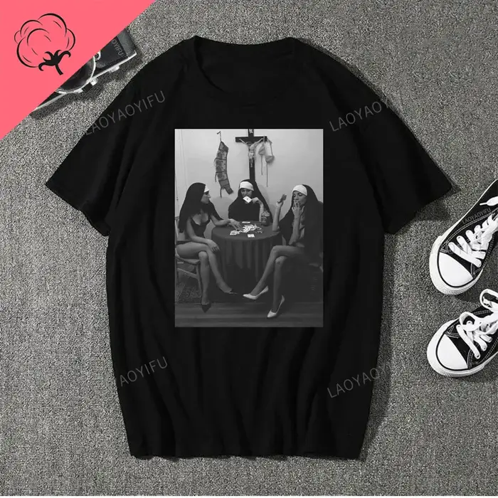 T-shirt en coton avec collier croisé pour hommes