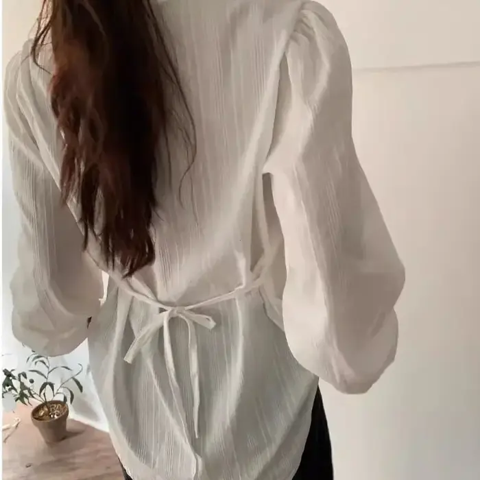 Chemise élégante à manches longues pour femmes