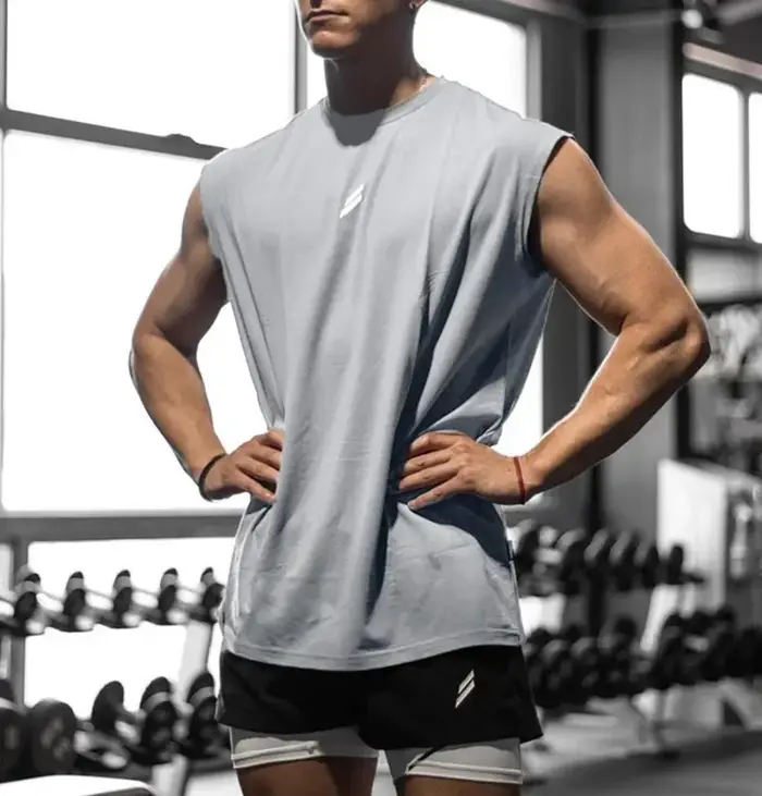 T-shirt sans manches pour hommes