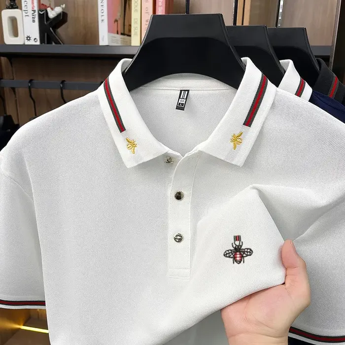 Designer marque de luxe à manches courtes polo shirt hommes été mode petite abeille broderie affaires Casual confortable respirant revers t - shirt