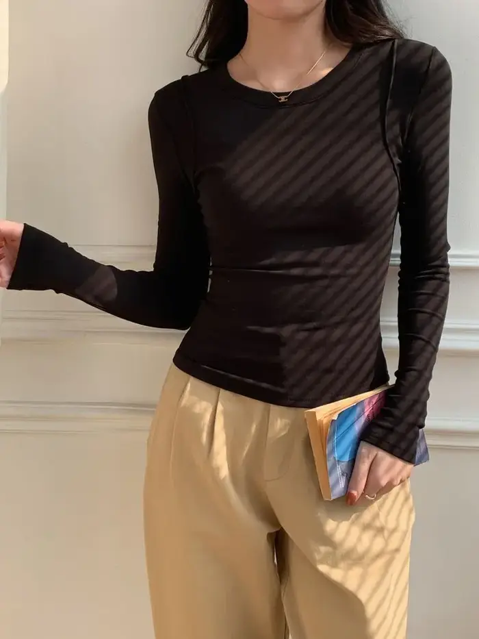 T-shirt à manches longues et col rond pour femme