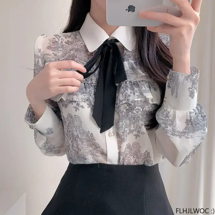 Femmes volants mignon noeud papillon hauts Style Preppy Vintage japonais corée Design bouton élégant formel blanc rose chemises Blouses