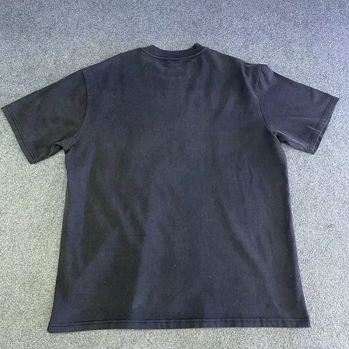 T-shirt vintage délavé noir vieilli SAINT pour homme et femme – Qualité supérieure