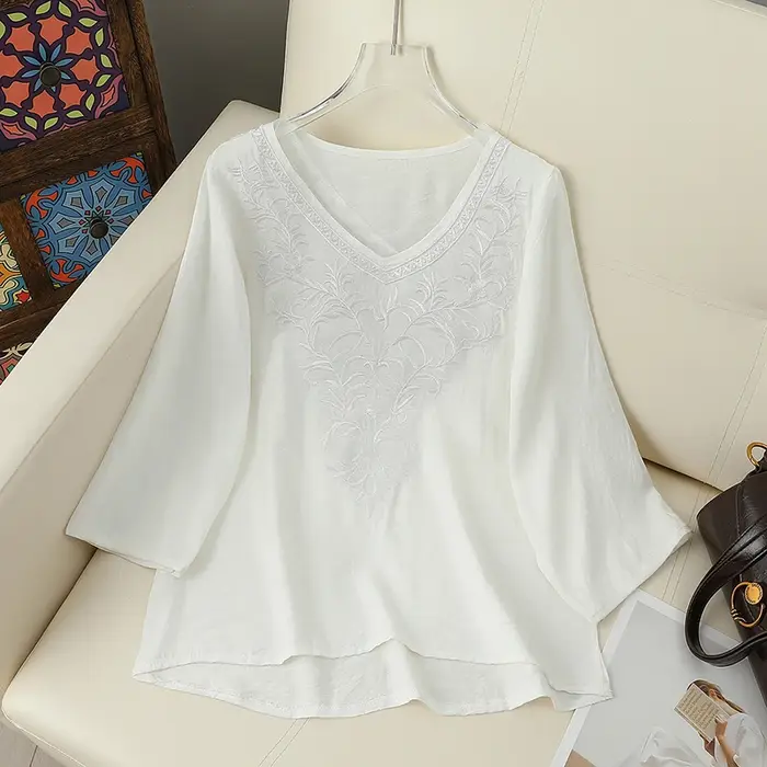 T-shirt brodé pour femme