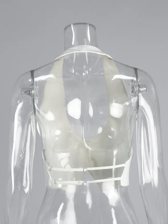 Débardeurs blancs élégants à col licou et dos nu pour femme