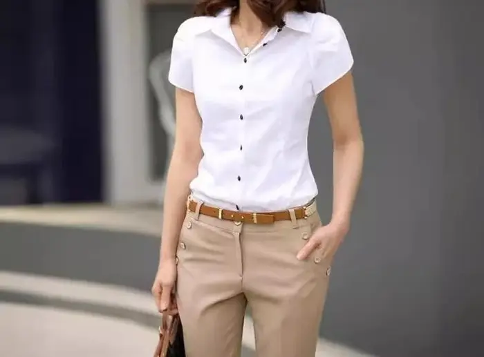 Chemise blanche à volants pour femmes, haut d'été à manches courtes, coupe slim, pour le quotidien
