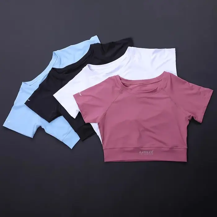 Haut court de Fitness tendance pour femmes