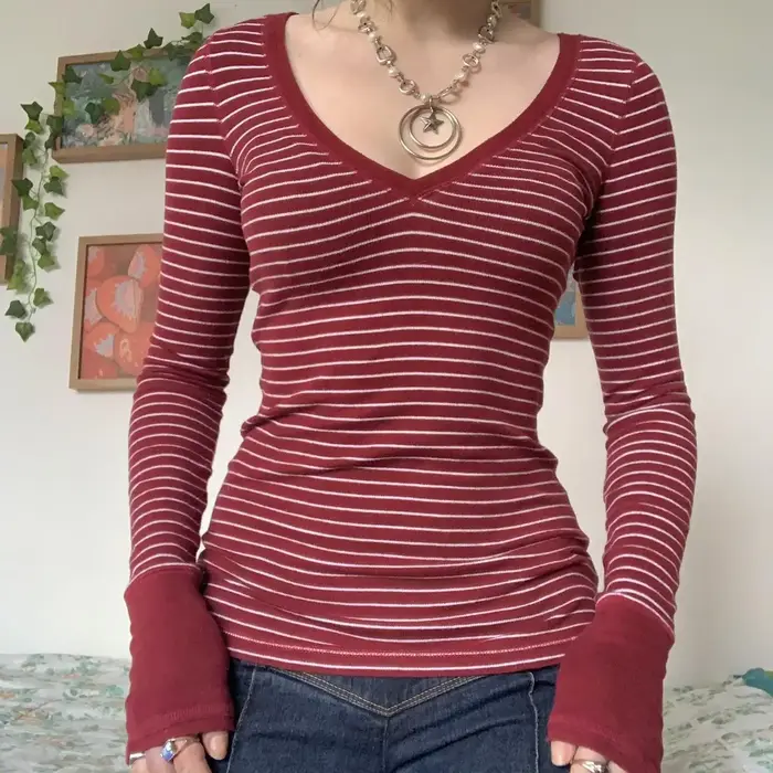 T-shirt à manches longues en tricot pour femmes, haut rayé à col en V, coupe cintrée, t-shirts de ba