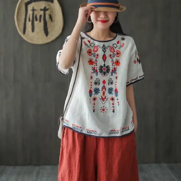 T-shirt femme été 2025 tenue haut à manches courtes