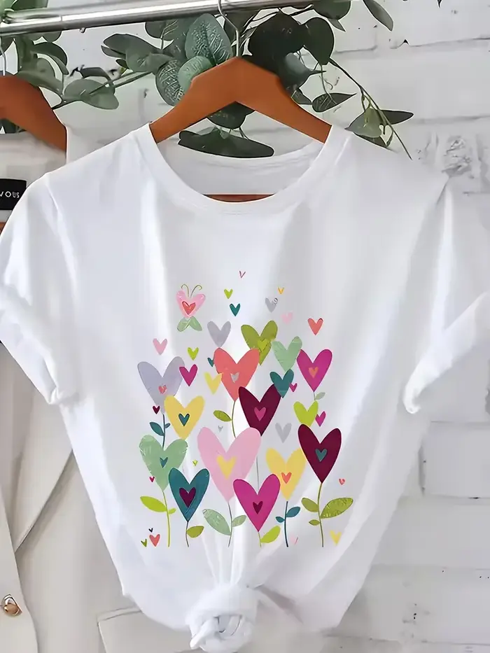 T-shirt mignon à motif cœur multicolore, tee-shirt décontracté à col rond et manches courtes, haut d