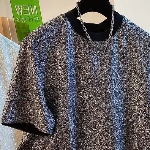 T-shirt à paillettes pour hommes