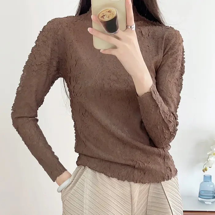 Miyake T-Shirt élégant