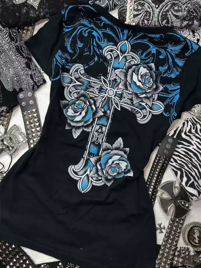 Rock gothique Streetwear lettre croix graphique t-shirts Gyaru 2000s vêtements haut Harajuku femmes col en v