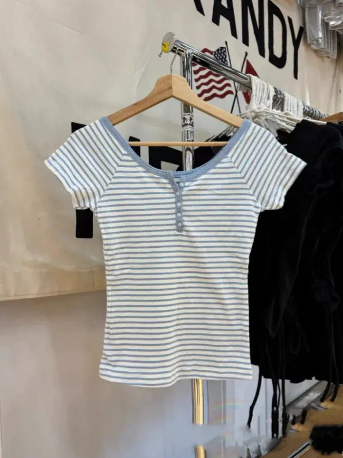 T-shirts à manches courtes col rond pour femmes