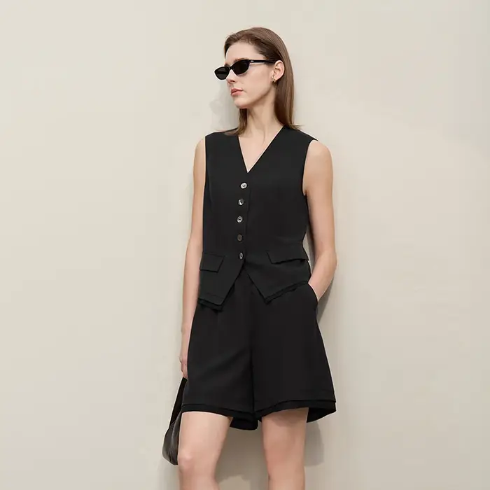 Amii Débardeur Femme Col en V Nouvelle Collection Été 2026