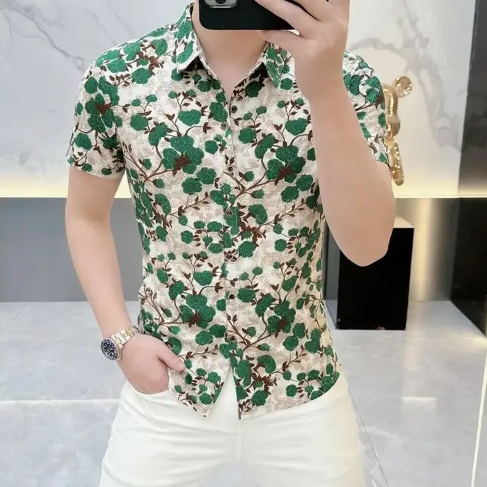 Chemise à manches courtes à imprimé floral tendance pour homme
