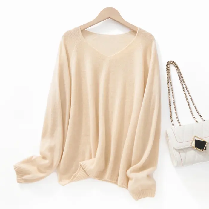 Pull-over ample en soie et cachemire à col en V pour femme