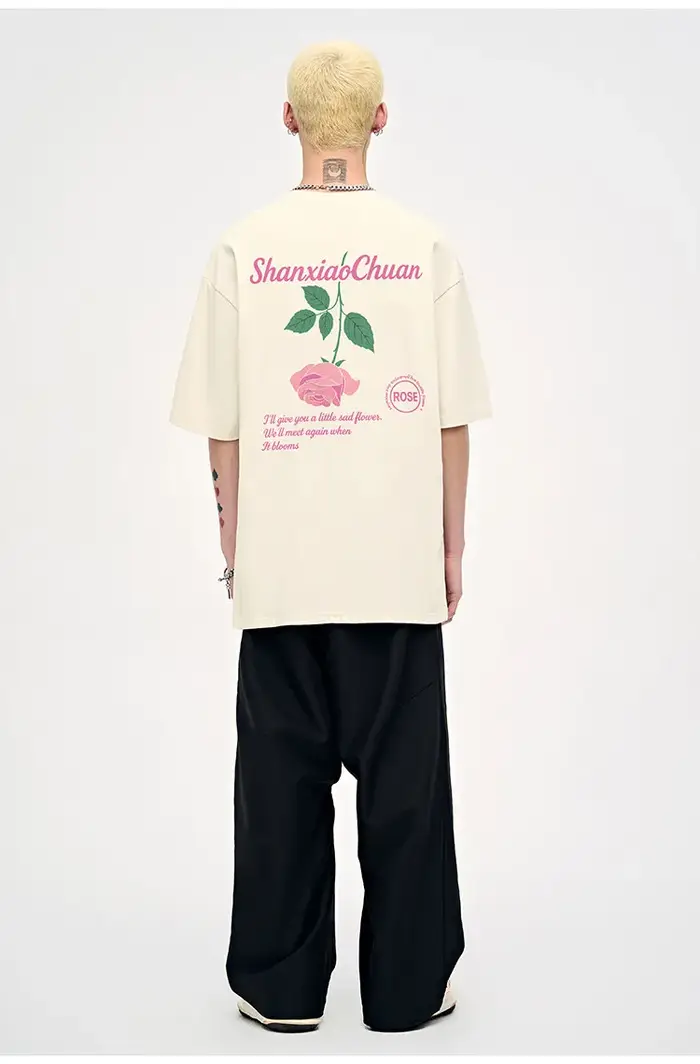 T-shirt rétro à manches courtes avec motif rose et style américain