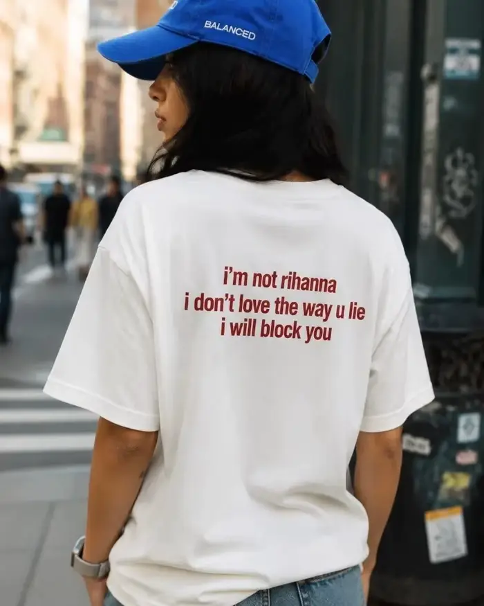 T-shirt humoristique et sarcastique « Je ne suis pas Rihanna » – « Je ne t'aime pas la façon dont tu