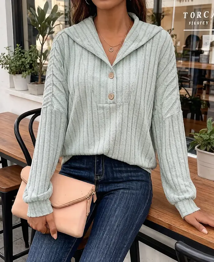 Pull en tricot rayé à capuche pour femmes grandes tailles